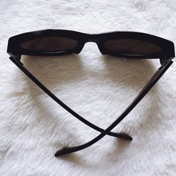 Faye Mirrored Black Cat-Eye Sunglasses - Picture 13 of 15